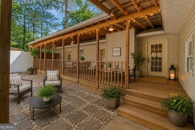 725 Nix Drive, Gainesville, GA 30501