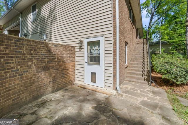 725 Nix Drive, Gainesville, GA 30501