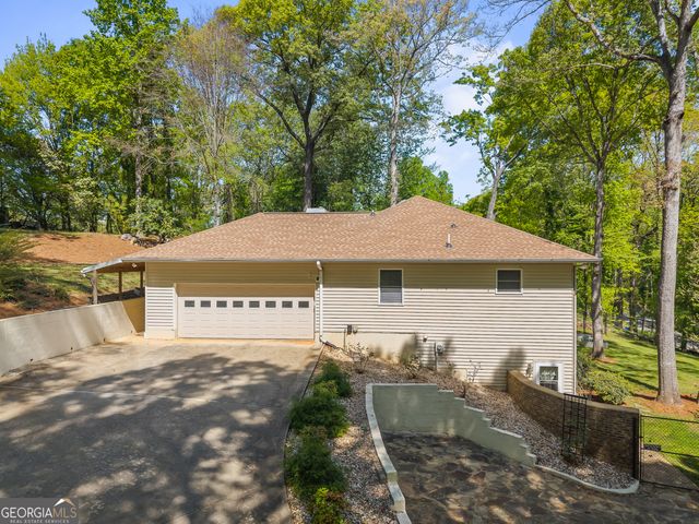 725 Nix Drive, Gainesville, GA 30501