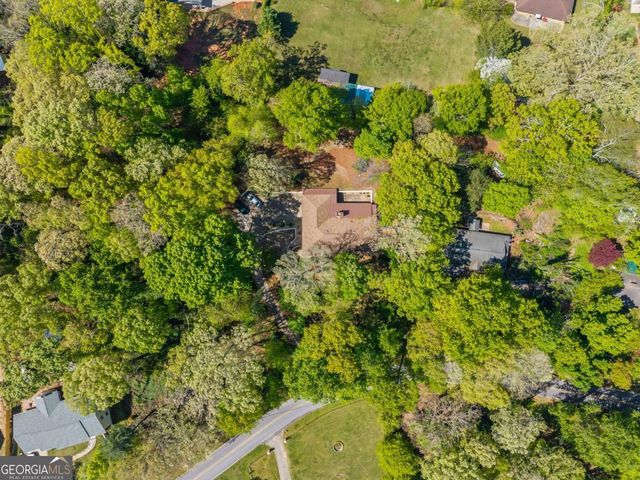 725 Nix Drive, Gainesville, GA 30501