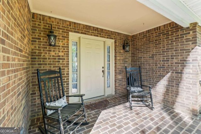 725 Nix Drive, Gainesville, GA 30501