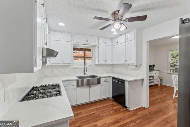 725 Nix Drive, Gainesville, GA 30501