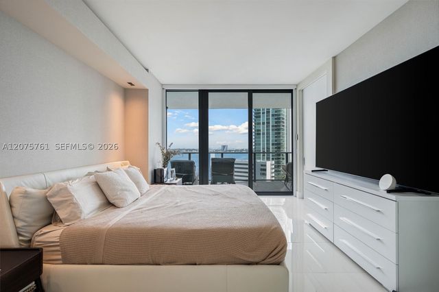 650 NE 32nd St 1203, Miami, FL 33137
