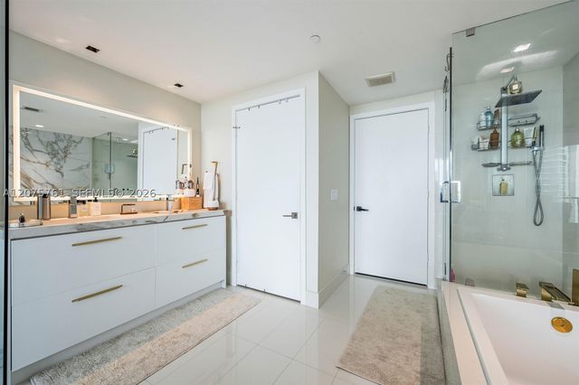 650 NE 32nd St 1203, Miami, FL 33137