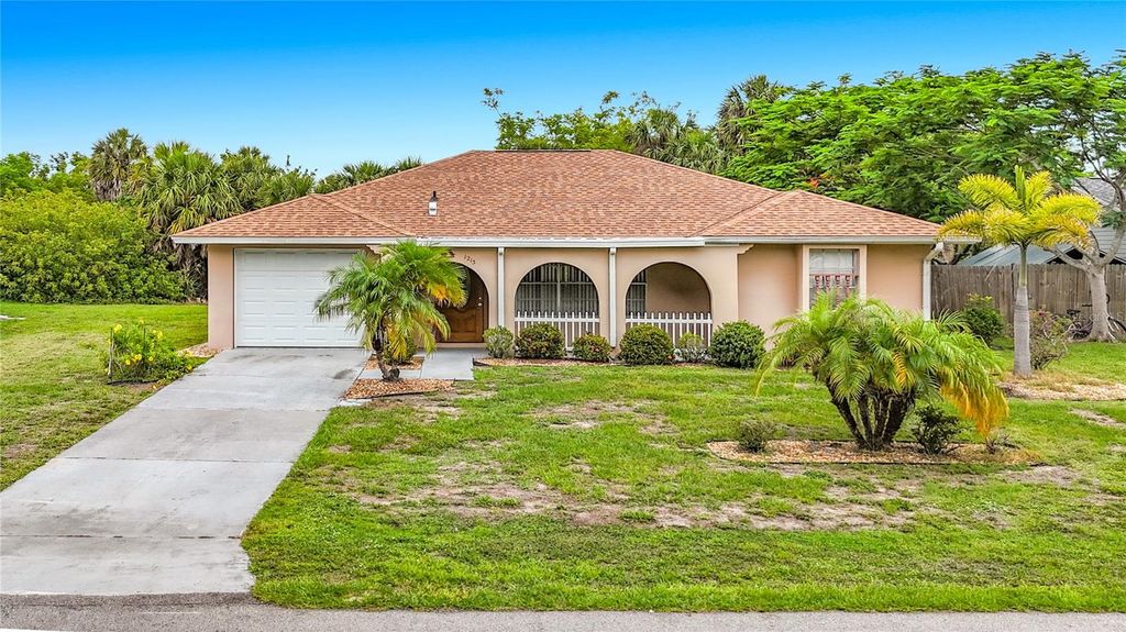 1213 PRICE CIRCLE NW, Port Charlotte, FL 33948