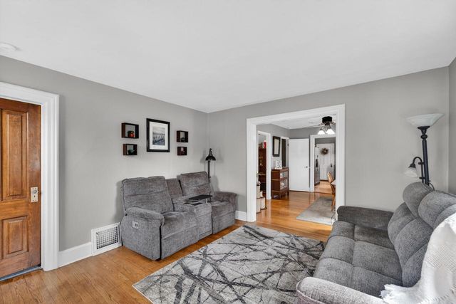 1739 Chatham STREET, Racine, WI 53402