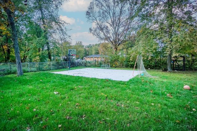 5731 Hilltop Way, Miami Twp, OH 45150