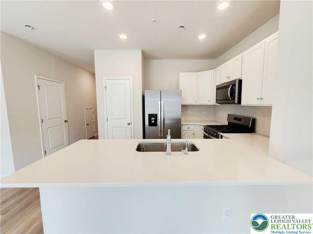 1182 Susan Circle, Upper Macungie Twp, PA 18031