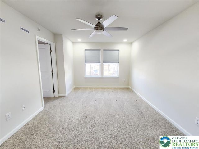 1182 Susan Circle, Upper Macungie Twp, PA 18031