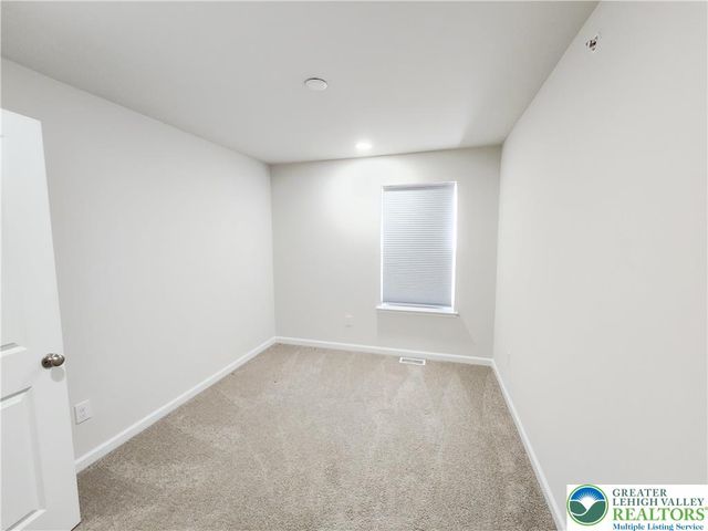 1182 Susan Circle, Upper Macungie Twp, PA 18031