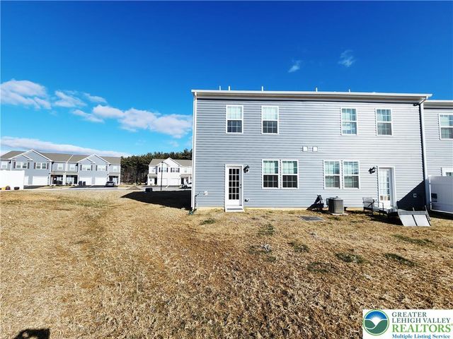 1182 Susan Circle, Upper Macungie Twp, PA 18031