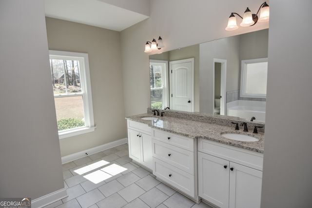 397 Oak Grove Path, Griffin, GA 30224