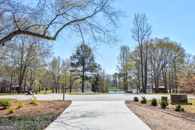 397 Oak Grove Path, Griffin, GA 30224