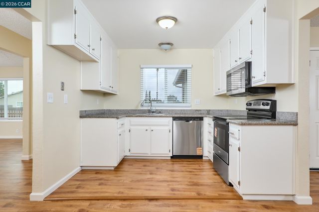 701 Shannon Dr, Suisun City, CA 94585