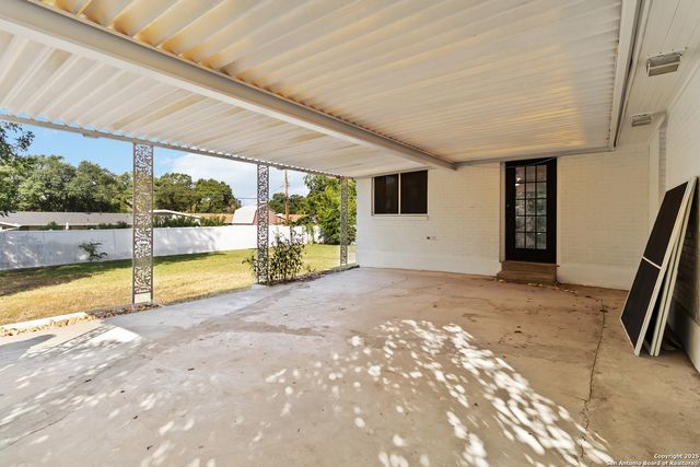 2902 Belvoir Dr, San Antonio, TX 78230