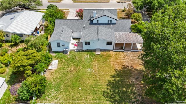 2902 Belvoir Dr, San Antonio, TX 78230