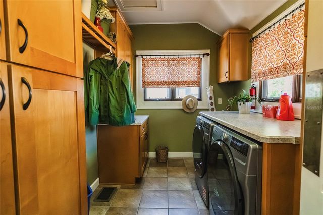 511 W MINNESOTA AVENUE, Deland, FL 32720