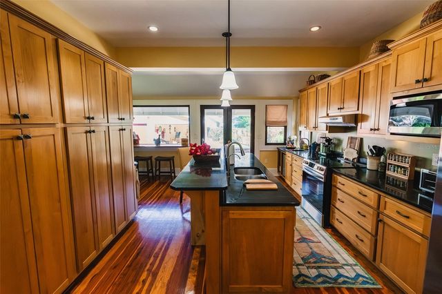 511 W MINNESOTA AVENUE, Deland, FL 32720