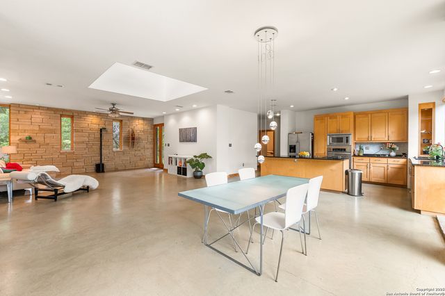 317 Saddle Mountain, Boerne, TX 78006