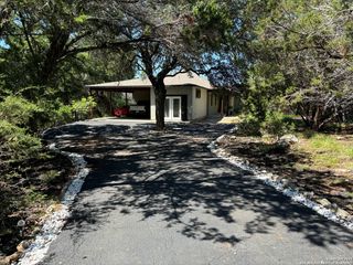 317 Saddle Mountain, Boerne, TX 78006