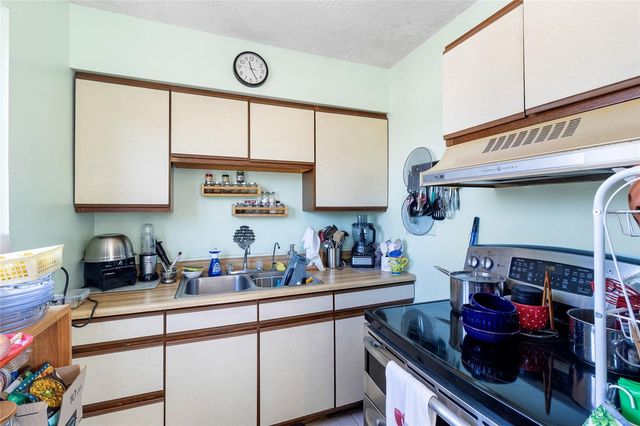 3900 70TH STREET N, St Petersburg, FL 33709