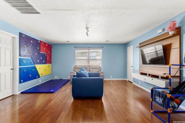 5730 Grosmont, San Antonio, TX 78239