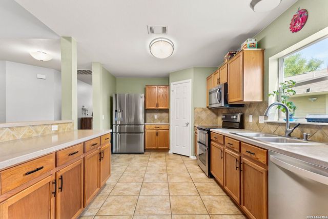 5730 Grosmont, San Antonio, TX 78239