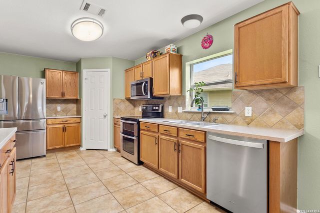 5730 Grosmont, San Antonio, TX 78239