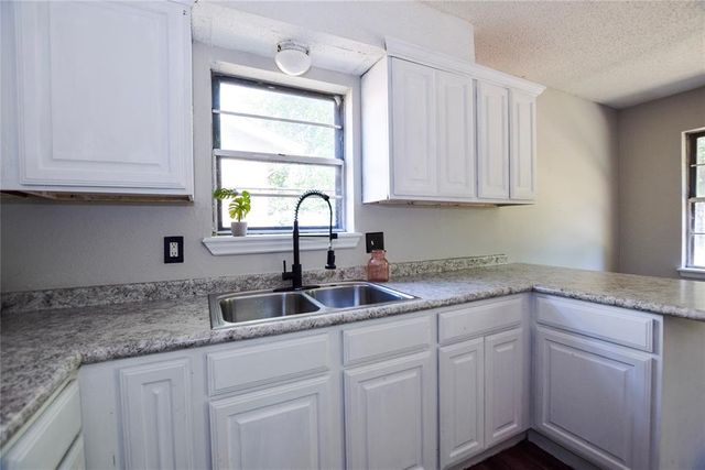 1208 Cathy Lane, Oklahoma City, OK 73110