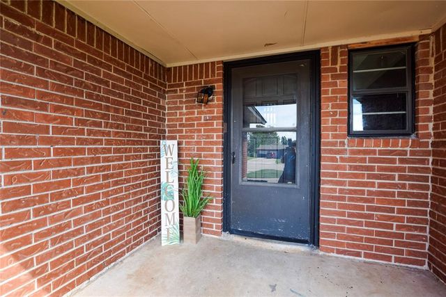 1208 Cathy Lane, Oklahoma City, OK 73110