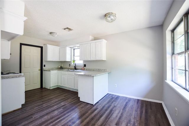 1208 Cathy Lane, Oklahoma City, OK 73110