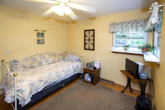 1532 S Grand AVENUE, Waukesha, WI 53189