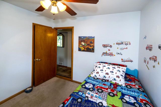 1532 S Grand AVENUE, Waukesha, WI 53189
