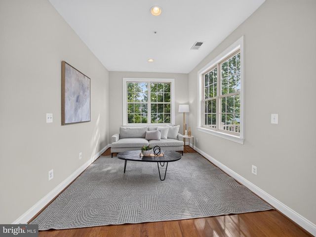 3032 MOORE LN, Kensington, MD 20895