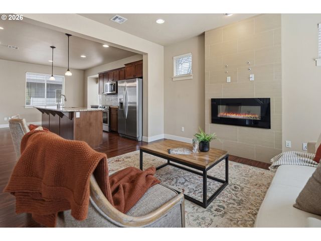 14323 Sw BURLWOOD Ln, Beaverton, OR 97005