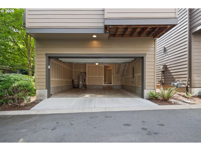 14323 Sw BURLWOOD Ln, Beaverton, OR 97005