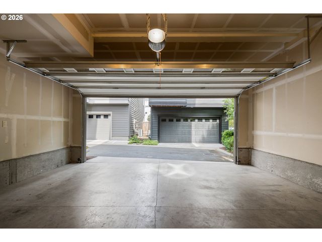 14323 Sw BURLWOOD Ln, Beaverton, OR 97005