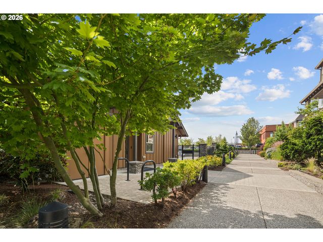 14323 Sw BURLWOOD Ln, Beaverton, OR 97005