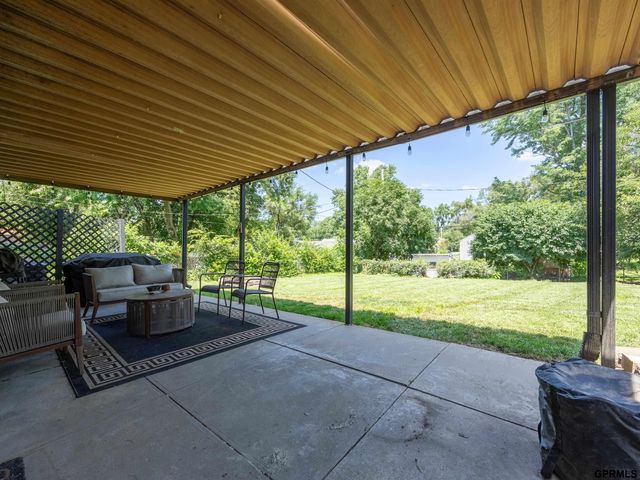 6622 Lafayette Avenue, Omaha, NE 68132