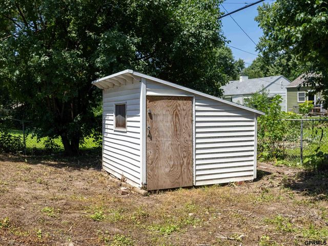 6622 Lafayette Avenue, Omaha, NE 68132