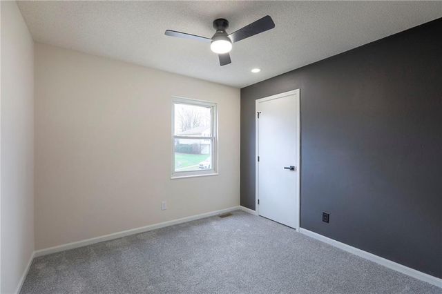 924 Shilo Court, Liberty, MO 64068