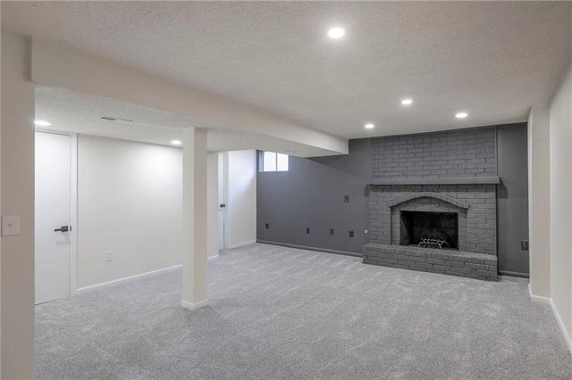 924 Shilo Court, Liberty, MO 64068