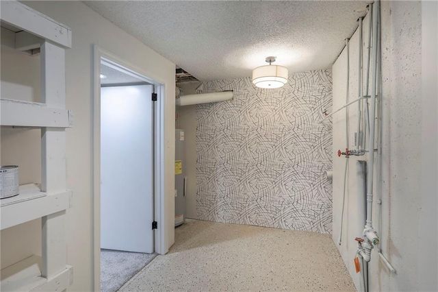 924 Shilo Court, Liberty, MO 64068