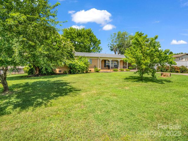 1638 Chase High Road, Forest City, NC 28043