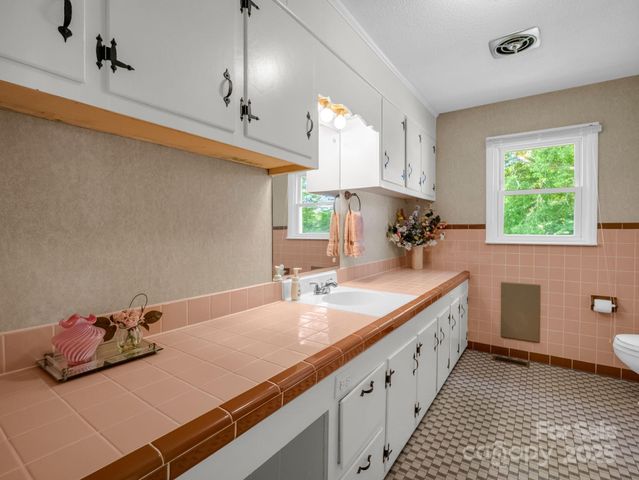 1638 Chase High Road, Forest City, NC 28043