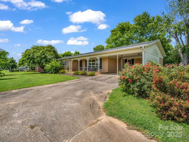 1638 Chase High Road, Forest City, NC 28043