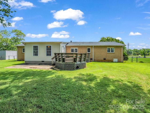 1638 Chase High Road, Forest City, NC 28043