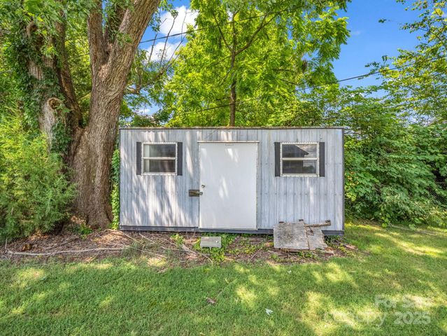 1638 Chase High Road, Forest City, NC 28043