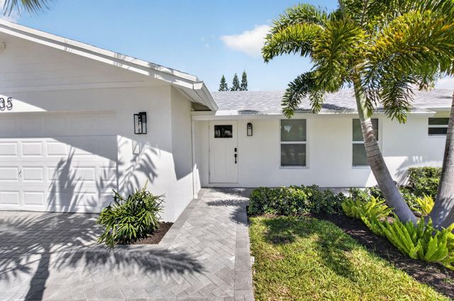 135 SE 28th Court, Boynton Beach, FL 33435