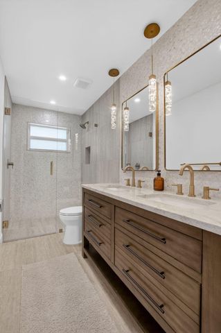135 SE 28th Court, Boynton Beach, FL 33435